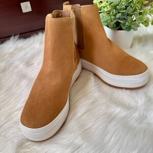 NWOT Keds The Platform Suede Chelsea Boots Tan Brown | Sneakers Size 7.5